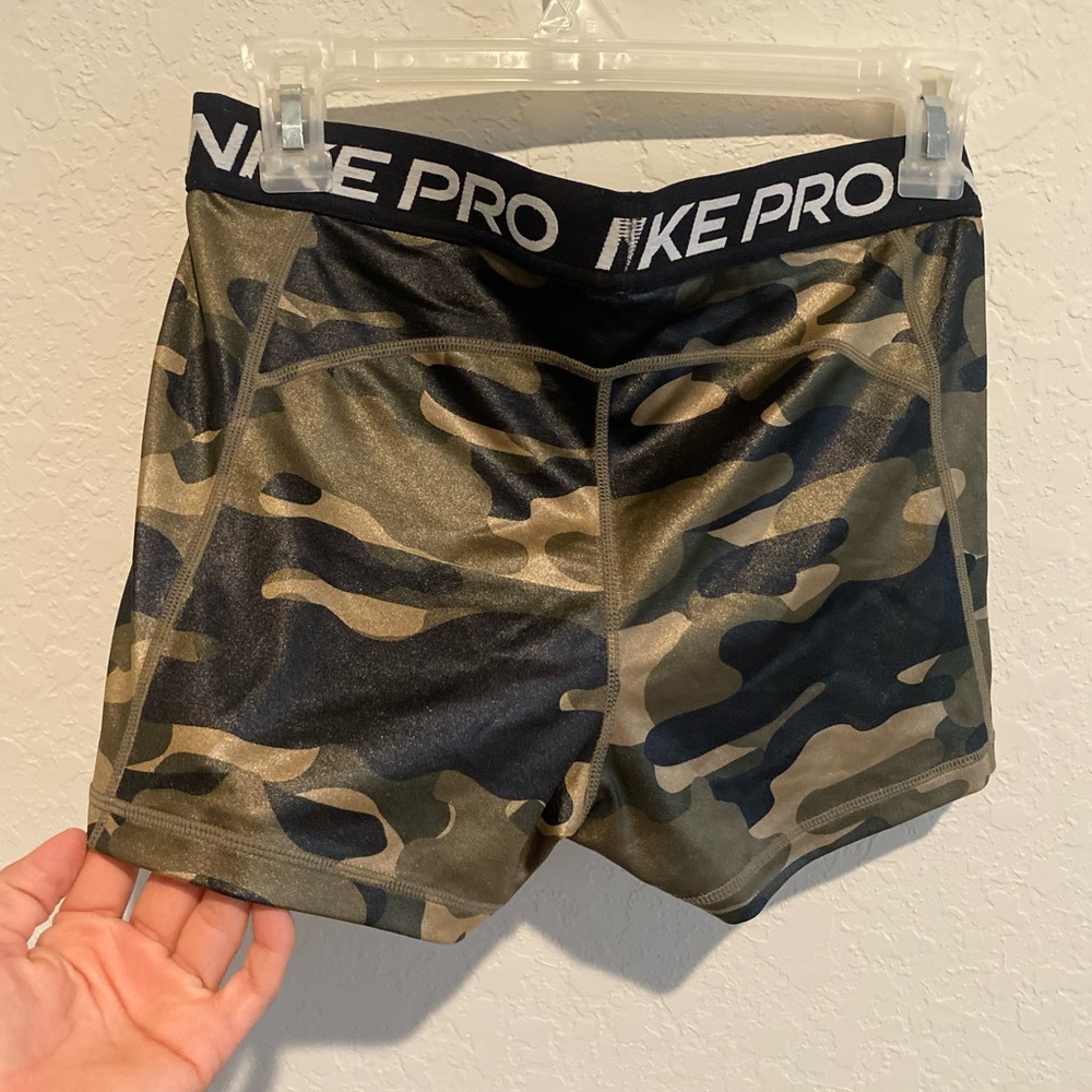 Nike spandex